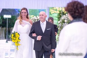 sposi-ingresso-sala-matrimonio